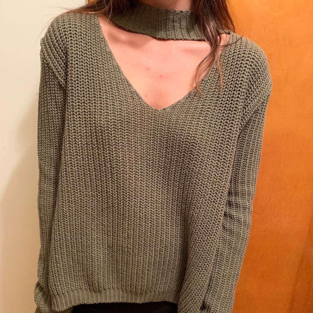 Hunter green sweater